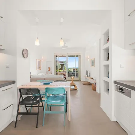 Ondalina Sea Front House By Tinosstay